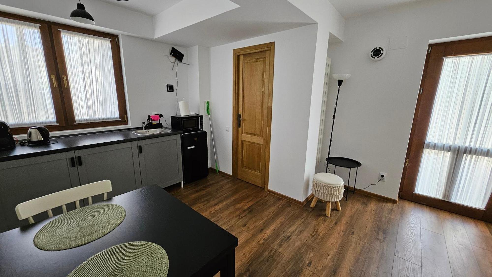 Old Town Apartament Leilighet Targoviste Eksteriør bilde